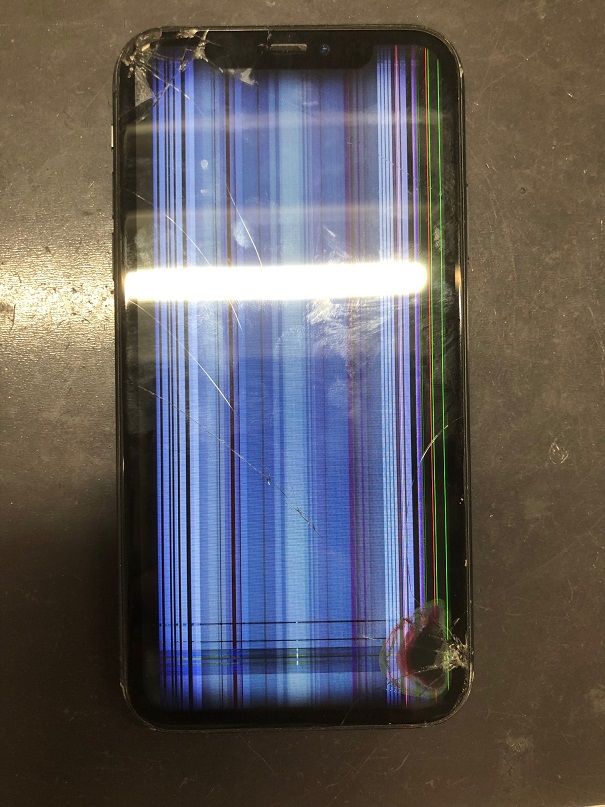 iPhone11の液晶不良です。
